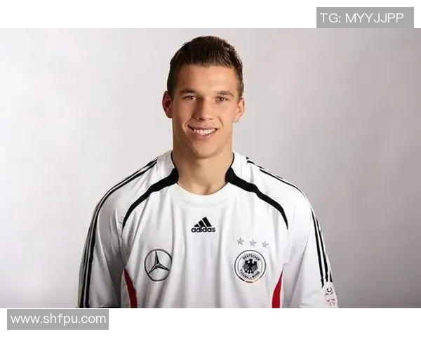 波波在足球界的传奇故事与成就揭秘